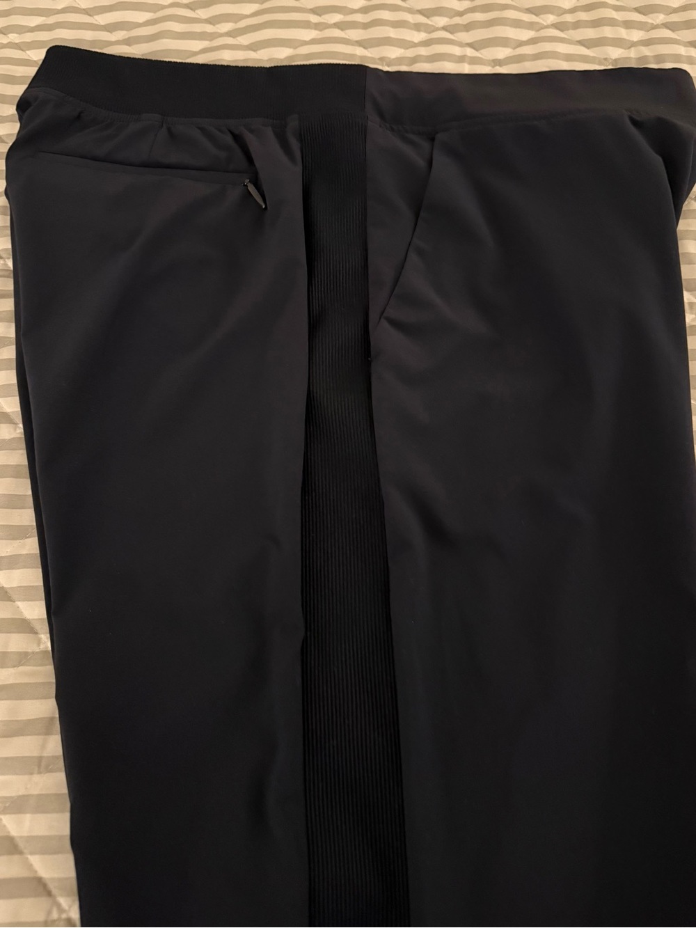 Athleta Brooklyn Ankle Pants Women's 12 Black Stretch Pockets EUC Side Panel - Picture 5 of 11